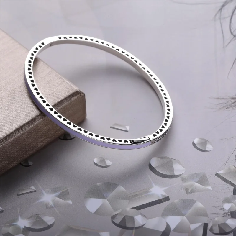 (zdjęcie do) Srebrna bransoletka bangle w kolorze lawendowym z cyrkoniami sześciennymi | PAND - Wyświetl 2