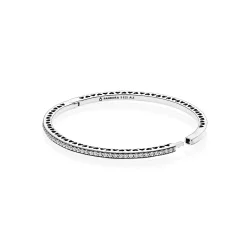 Srebrna bransoletka bangle w kolorze perłowym z cyrkoniami sześciennymi | PANDORA