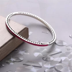 Srebrna bransoletka bangle w kolorze różowym z cyrkoniami sześciennymi | PANDORA