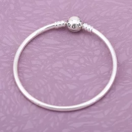 Srebrna bransoletka bangle ESSENCE - Pandora PL