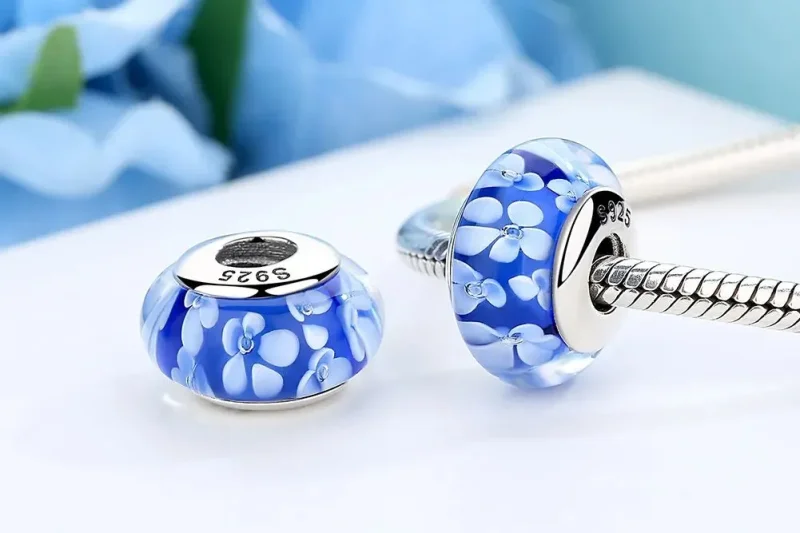(zdjęcie do) Charms Typu Pandora Niebieskie Szkła Murano Białe Kwiaty - SCZ006 - Wyświetl 8