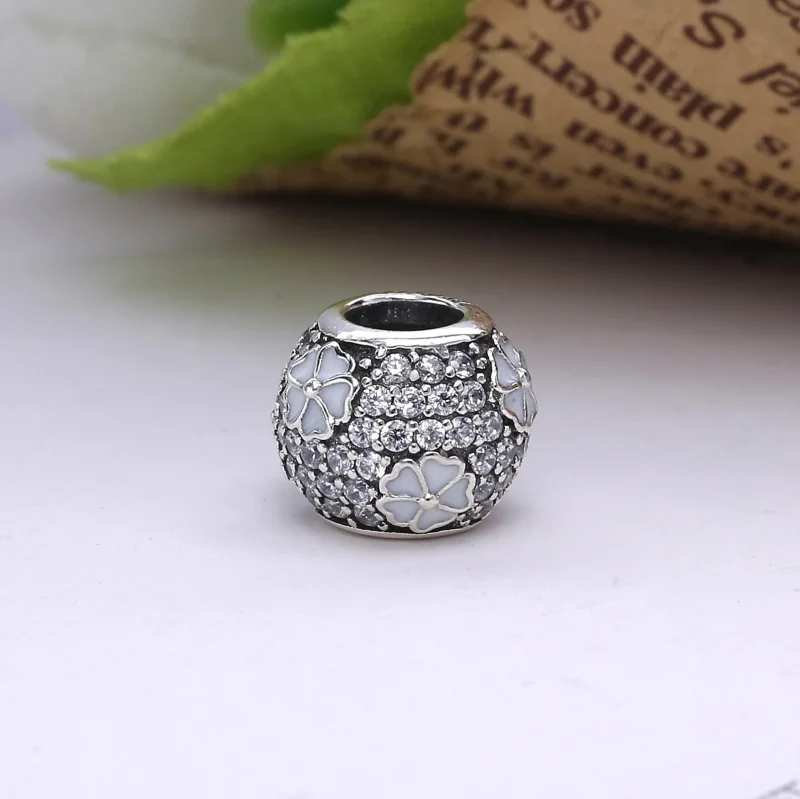 (zdjęcie do) Charms Biała łąka Primrose | PANDORA - Wyświetl 3