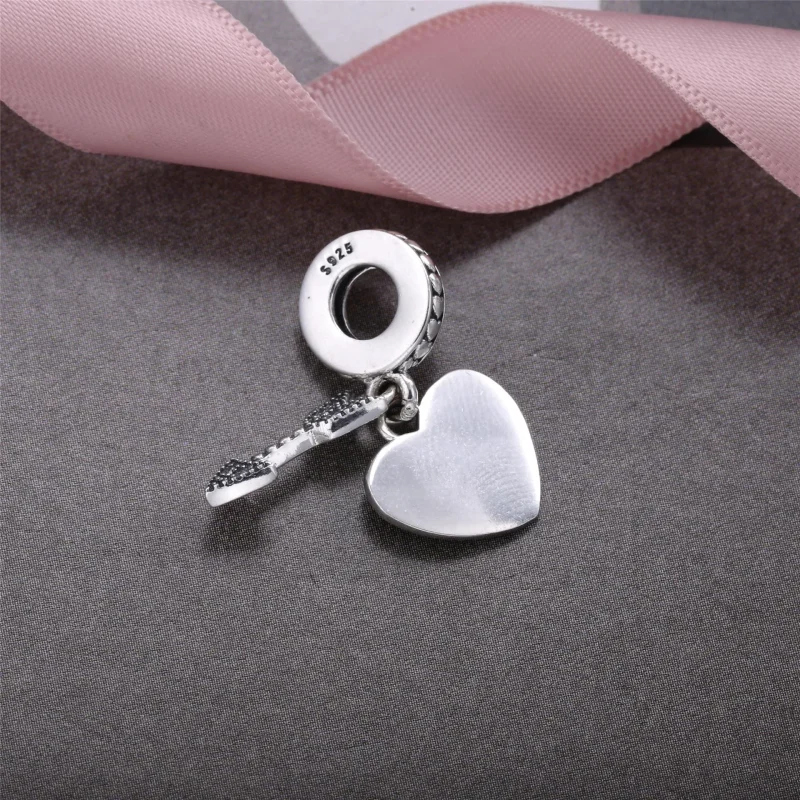 (zdjęcie do) Charms Serce i strzała | PANDORA - Wyświetl 2