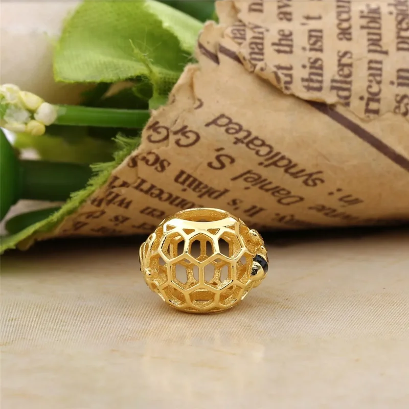 (zdjęcie do) Charms Złota pszczoła - PANDORA - Wyświetl 3
