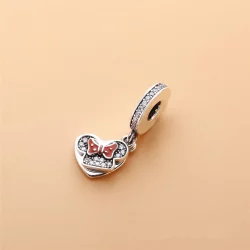 Disney, Zawieszka Mama Pandora