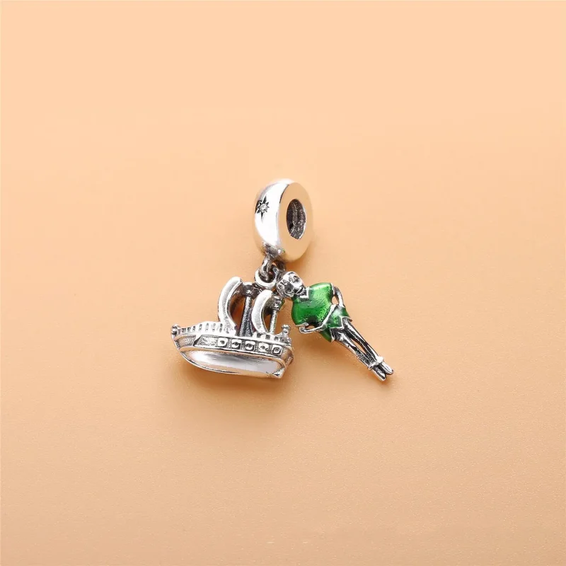 (zdjęcie do) Disney, Zawieszka Piotruś Pan Pandora - Wyświetl 2