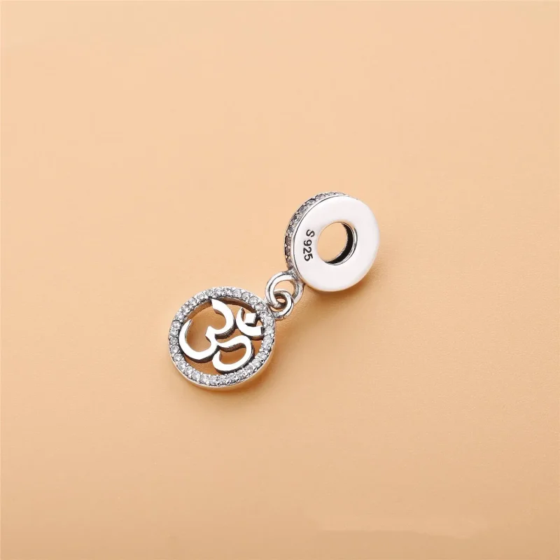 (zdjęcie do) Zawieszka Om Symbol Pandora - Wyświetl 3