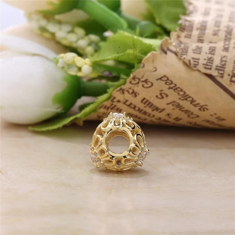 (zdjęcie do) Złoty ażurowy blask - 750836CZ - Charmsy | PANDORA - Wyświetl 4