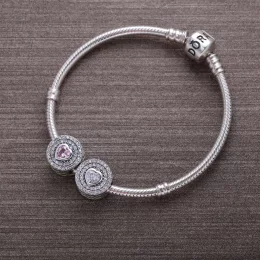 Charms świętowanie rocznicy - Pandora PL