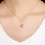 Zawieszka Typu Pandora Dwutonową Klucz w otwartym sercu - SCC844