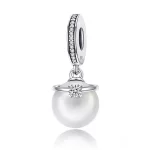 Zawieszka Typu Pandora Eleganckie Perły - SCC137