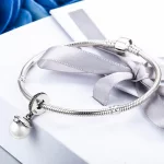 Zawieszka Typu Pandora Eleganckie Perły - SCC137