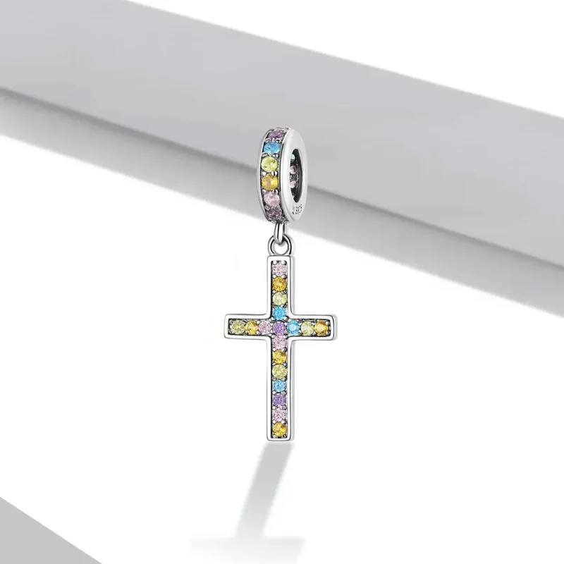 (zdjęcie do) Zawieszka Typu Pandora Kolorowy Krzyż - SCC2156 - Wyświetl 2