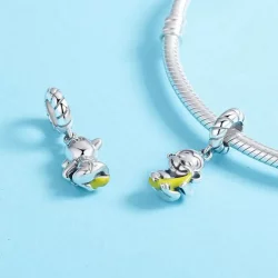 Zawieszka Typu Pandora Małpa Trzyma Banana - SCC520
