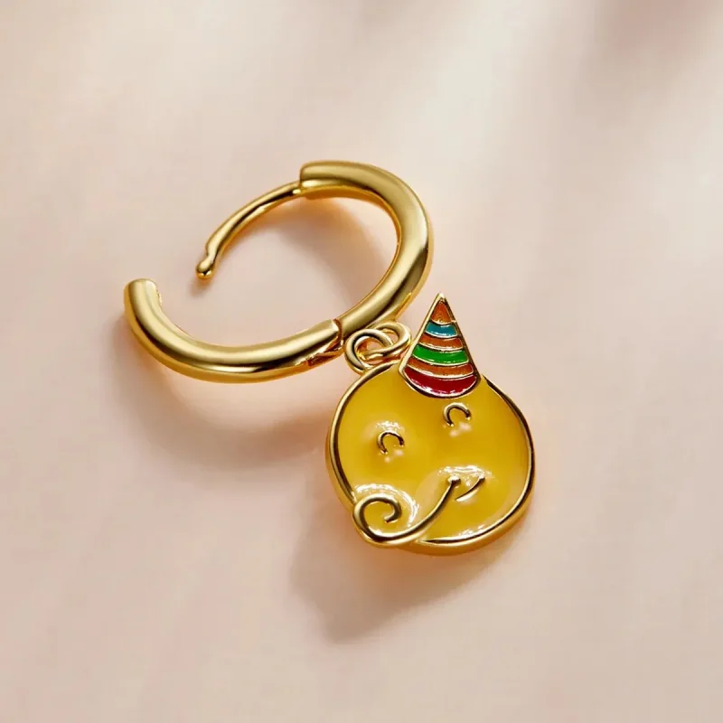 (zdjęcie do) Kolczyki koła Typu Pandora Emoji - Świętuj - SCE1204-A - Wyświetl 3