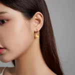Kolczyki koła Typu Pandora Emoji - Świętuj - SCE1204-A