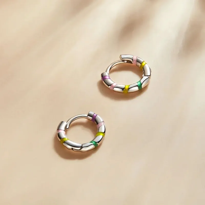(zdjęcie do) Kolczyki koła Typu Pandora Mini wstążka - SCE1284 - Wyświetl 2