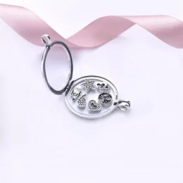 Petite Memories z otwieranym medalionem | PANDORA