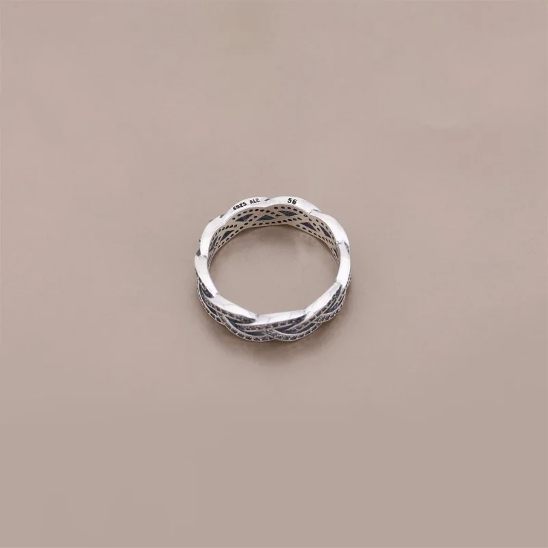 (zdjęcie do) Sparkling Silver Braid Ring - Pandora PL - Wyświetl 3