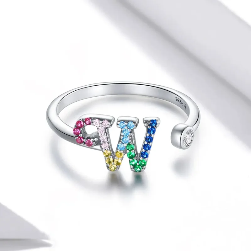 (zdjęcie do) Otwarte pierścienie Typu Pandora Kolorowa litera W - SCR723-W - Wyświetl 3