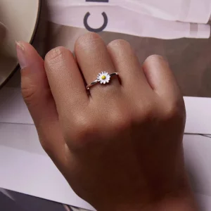 Otwarte pierścienie Typu Pandora Mała Daisy - SCR811
