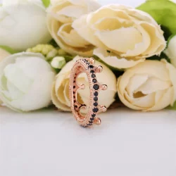 Pierścionek Zaczarowana Korona, Pandora Rose