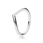 Srebrny pierścionek wishbone | PANDORA