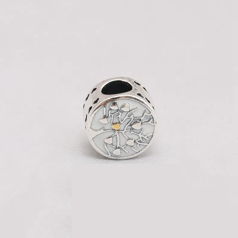 (zdjęcie do) Charms PANDORA Drzewo wypełnione sercami - Wyświetl 2