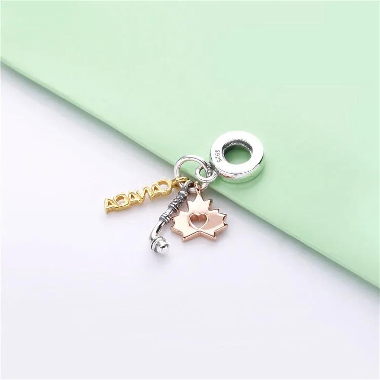 (zdjęcie do) Zawieszka Kanada PANDORA 798028 - Wyświetl 2