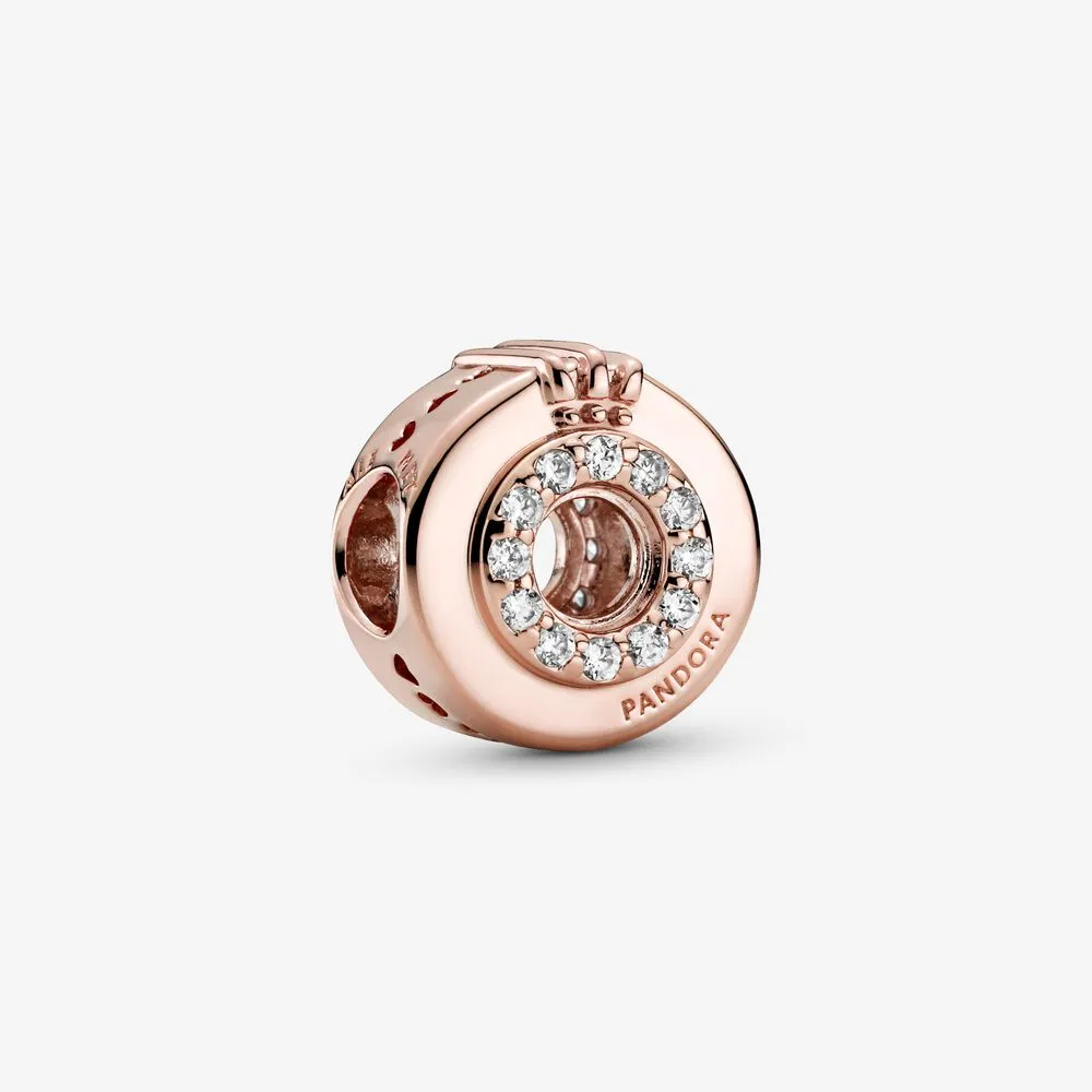 Charms O pavé w koronie