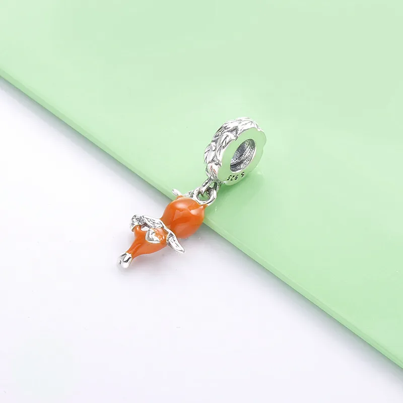 (zdjęcie do) Zawieszka PANDORA Disney, pomarańczowy ptak - Wyświetl 4