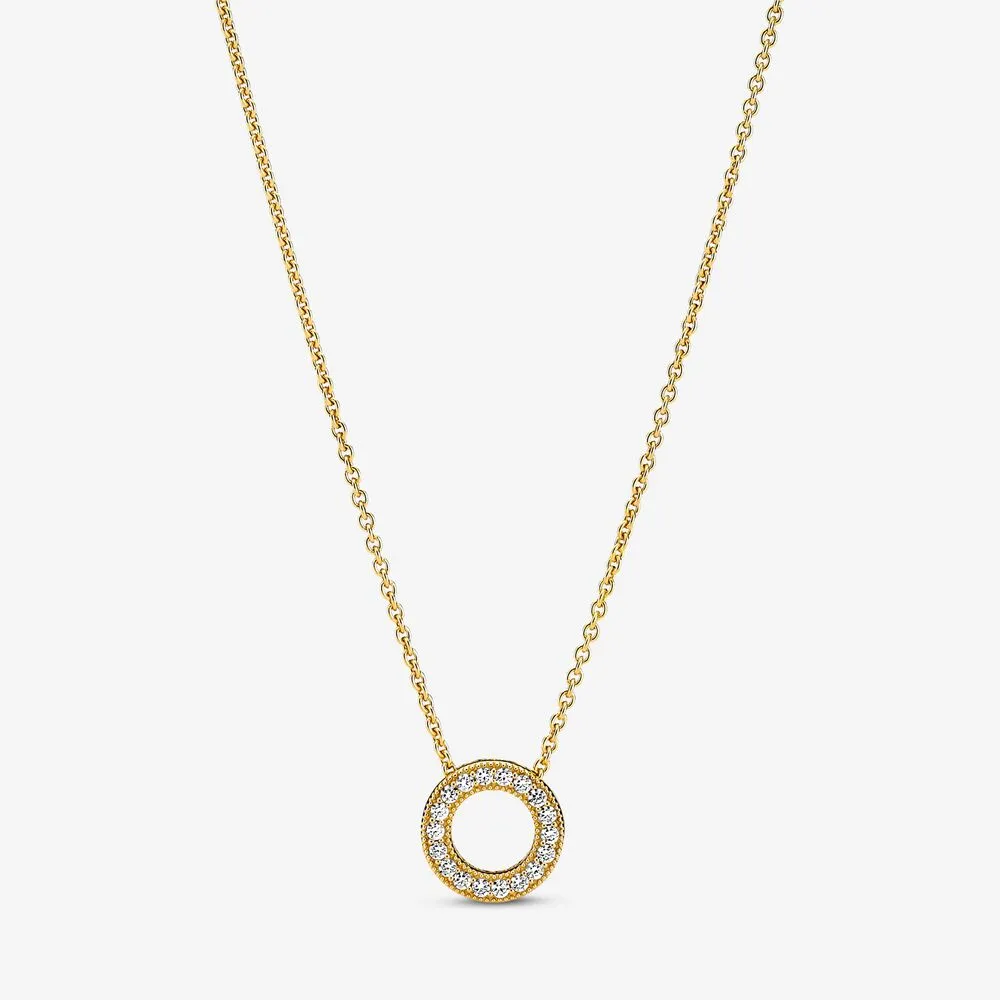 Naszyjnik z okrągłą, błyszczącą zawieszką pavé z logo Pandora - 367436C01